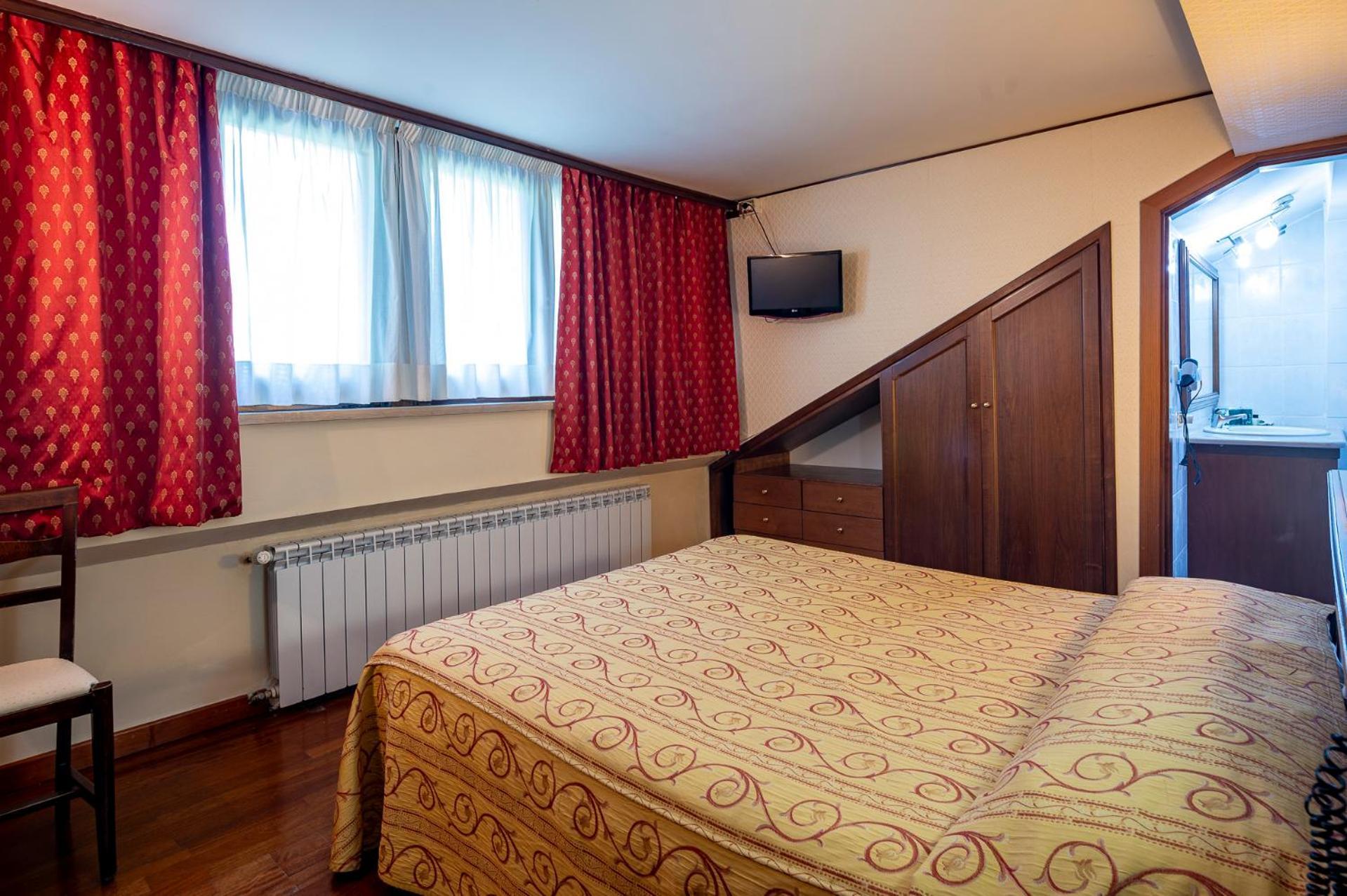 Hotel Corona & Spa Pescasseroli Buitenkant foto
